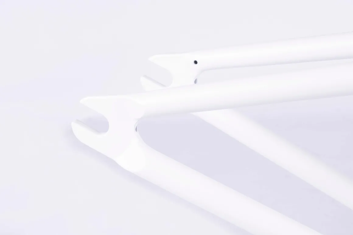 Walsh Frame / white